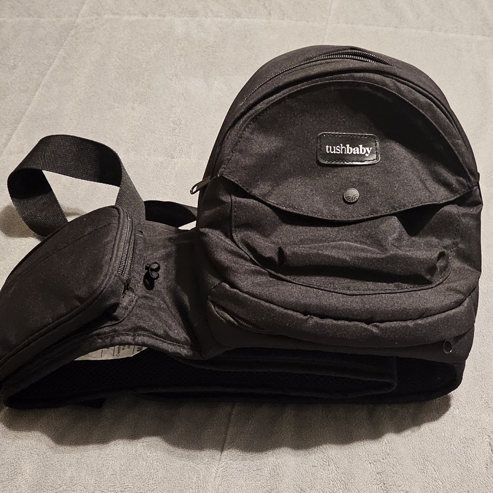 Tushbaby hip seat carrier